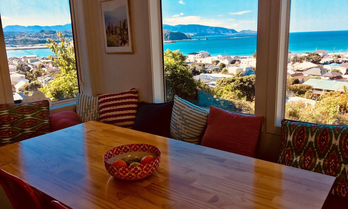 Lyall Bay House | Lyall Bay retreat