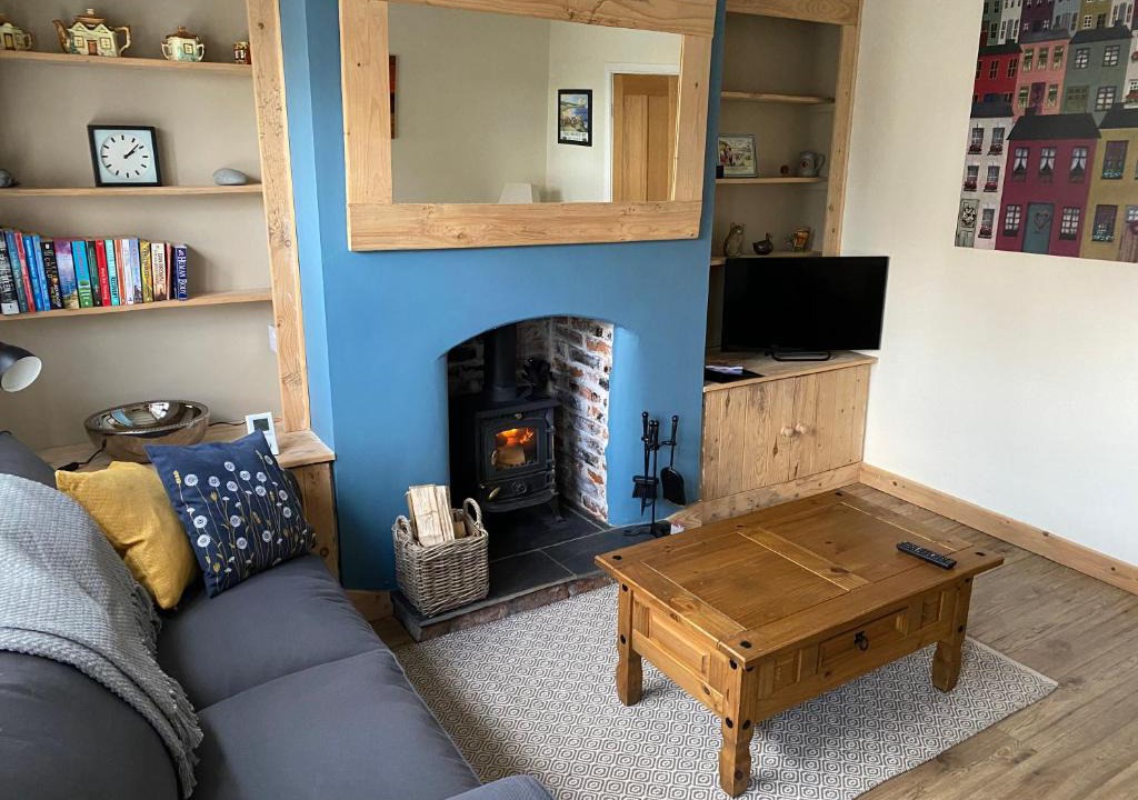 Aldbrough House | Lychgate view cottage