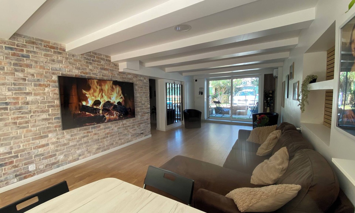 Bron House | Lyon-Bron, Home: Eurexpo - Stadium Groupama