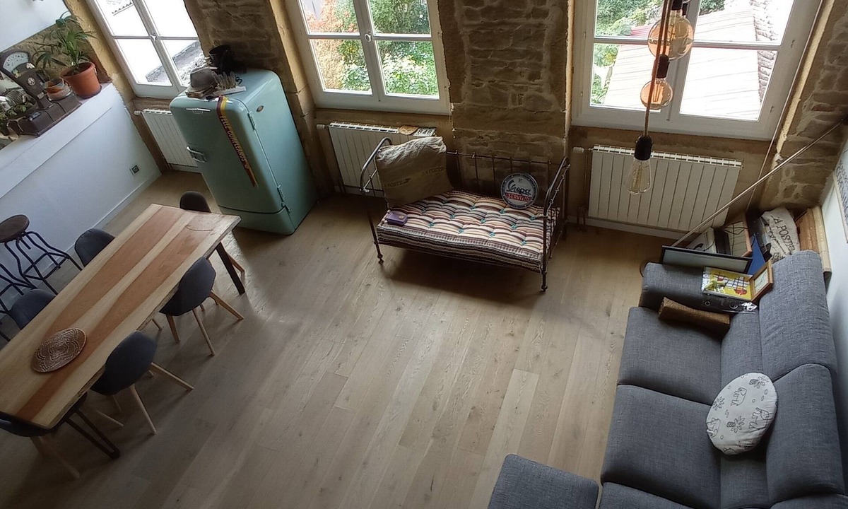 La Croix Rousse Apartment | Lyon : quiet and bright typical canut 8 pers
