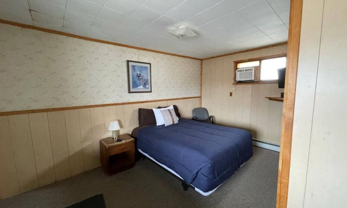 Onaway Cabin | Lyons in Onaway - 1 Queen Bed - Room 3 - Sleeps 2