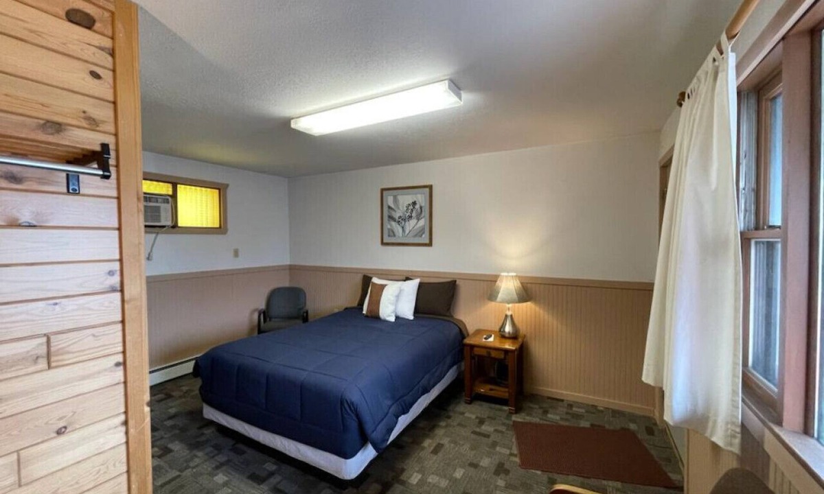 Onaway Cabin | Lyons in Onaway - 1 Queen Bed - Room 12 - Sleeps 2