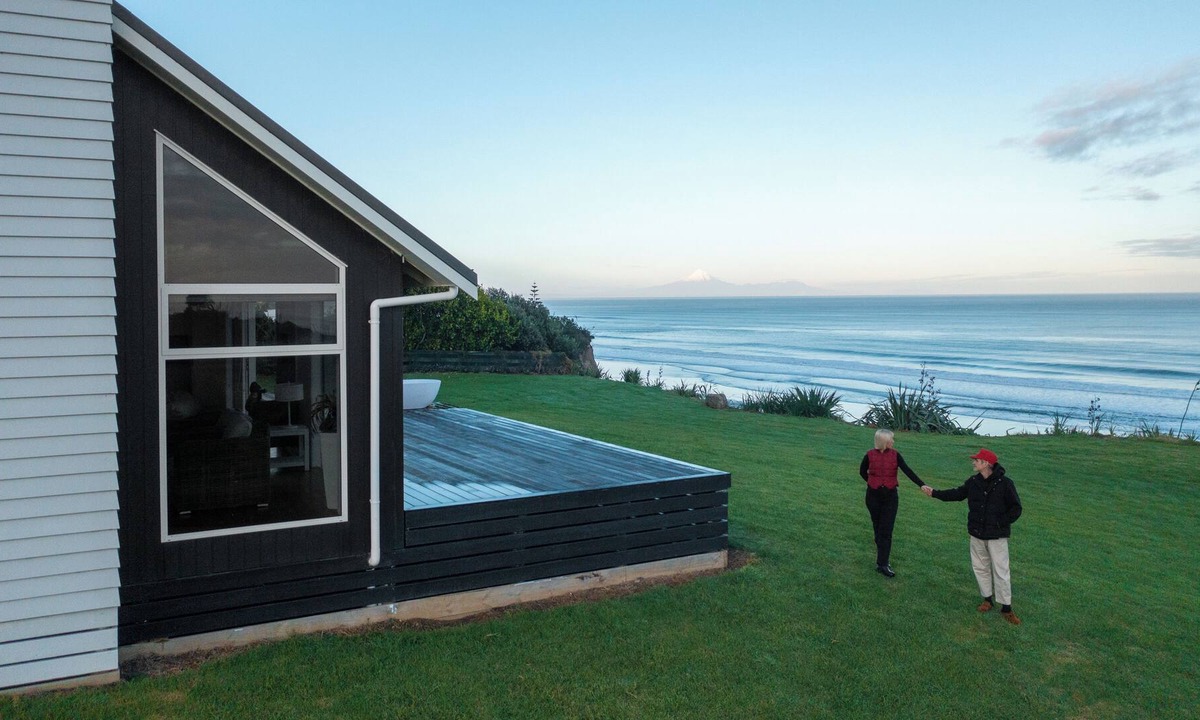 Mokau House | Mōkau Beach House