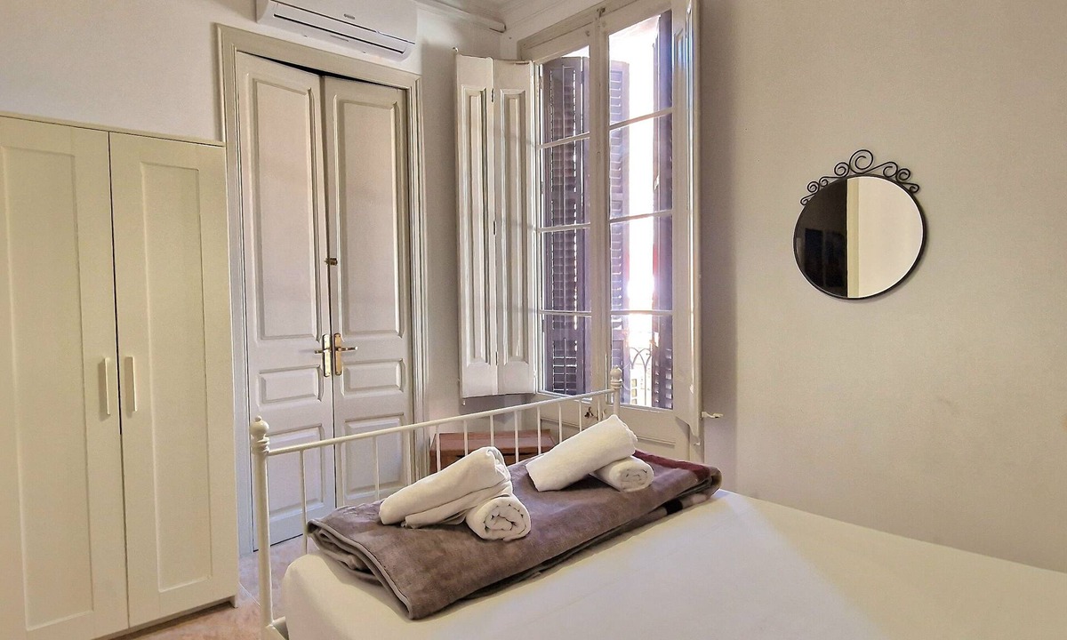 la Vila de Gracia Apartment | M - Gracia-apartments. Casa Vicens Gaudí. Terrace