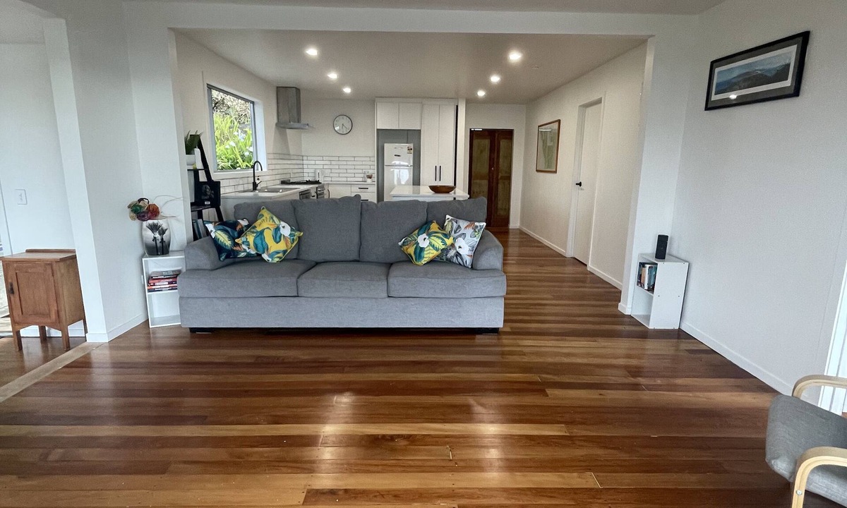 Omapere House | Mac's retreat - Omapere