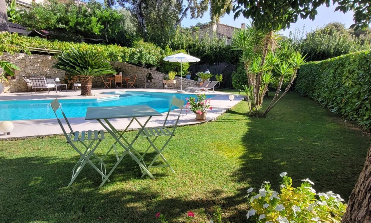 Saint-Jeannet House | Macalinewa - SAINT JEANNET