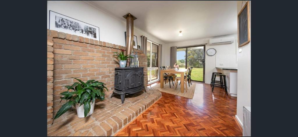 Romsey House | Macedon Country Stay