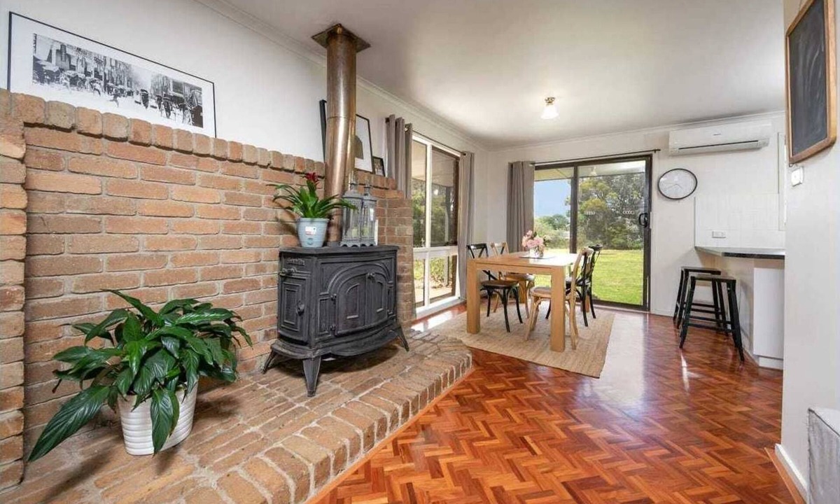 Romsey House | Macedon Country Stay