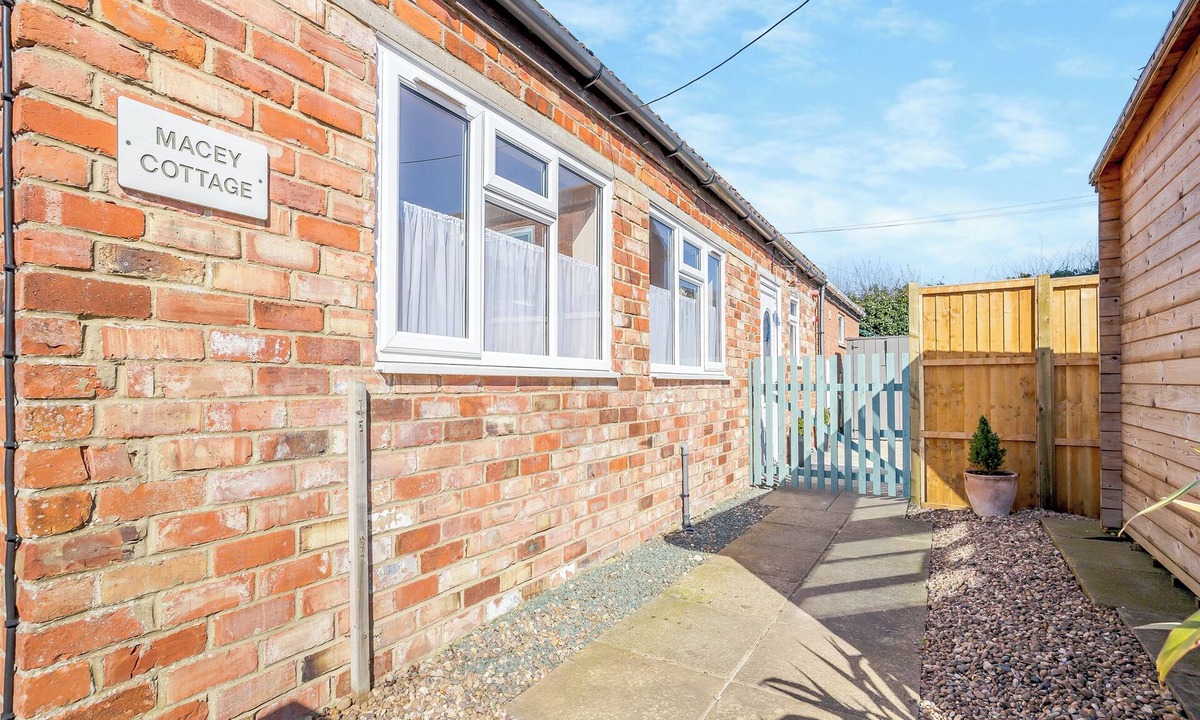 North Somercotes Cottage | Macey's Cottage - UK42146