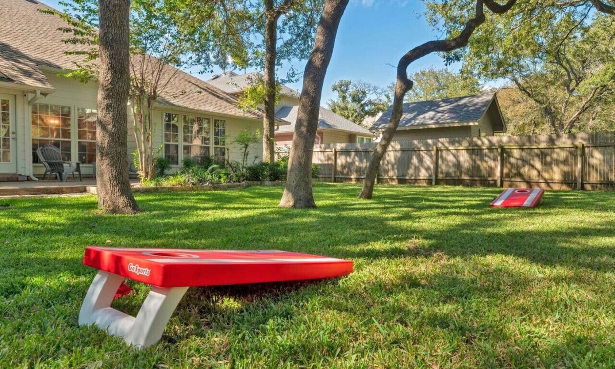 McNeil House | `Machete Place` North Austin! Pet Friendly! Work Space!