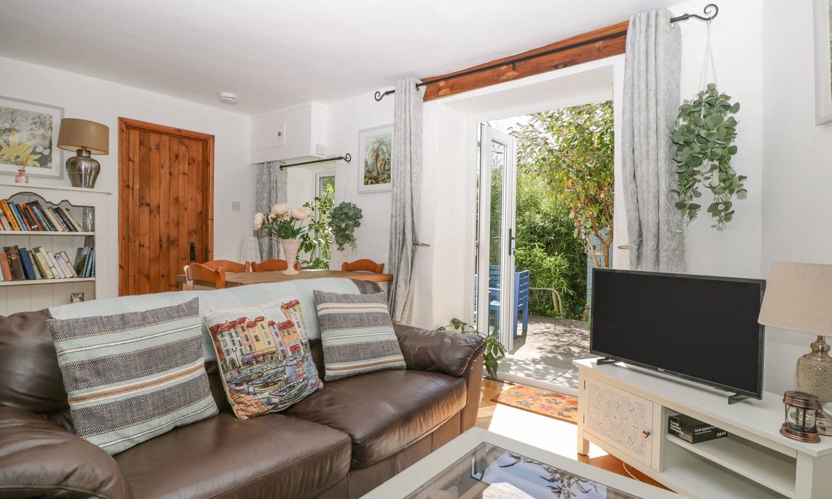 Budleigh Salterton Cottage | Mackerel Cottage