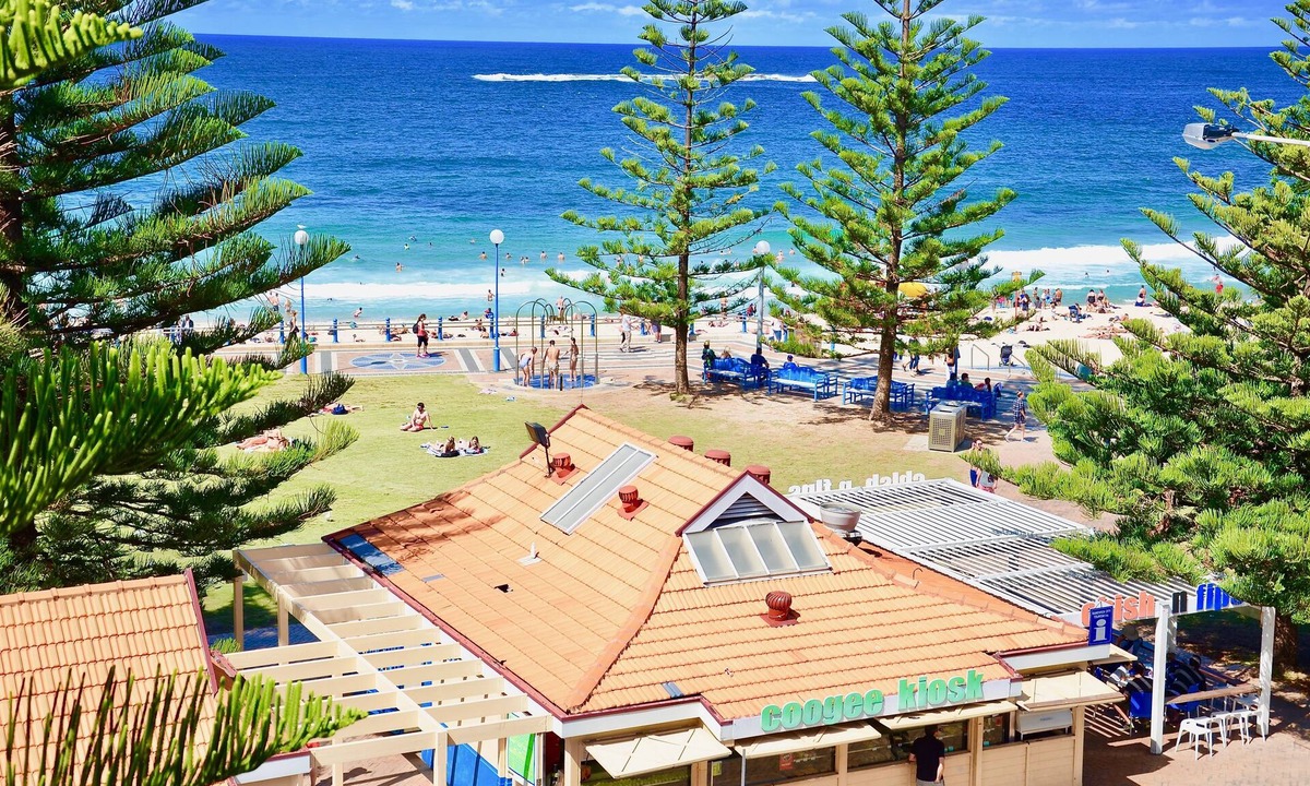 Coogee Hostel | Mad Monkey Coogee Beach Hostel