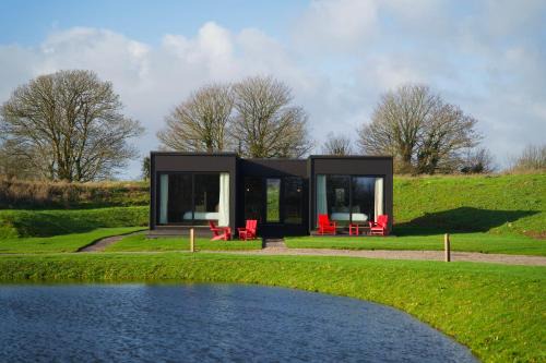 Cameley Hotel | Mad Swans in The Mendips