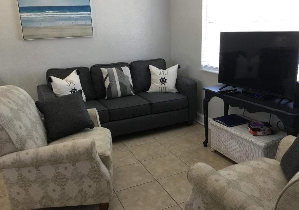 Madeira Beach Apartment | Madeira Bonita Apartment #6