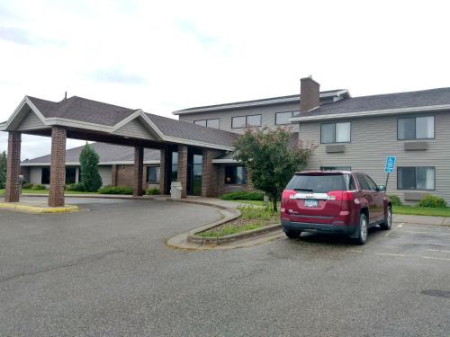 Madelia Hotel | Madelia Hotel & Suites