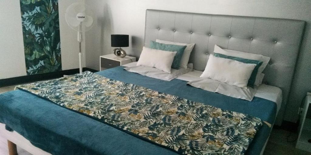 Pays-de-Belves Bed & Breakfast | Madelon IV