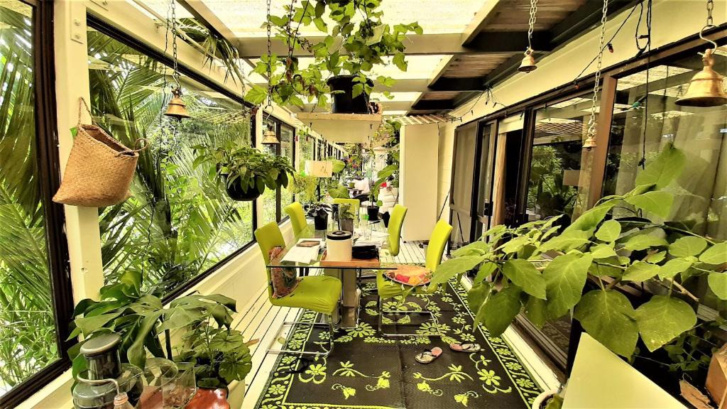 Whangaroa House | Madhuban - Waterfront in Whangaroa