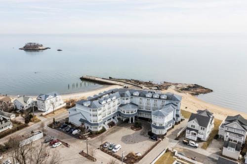 Madison Center Hotel | Madison Beach Hotel, Curio Collection by Hilton