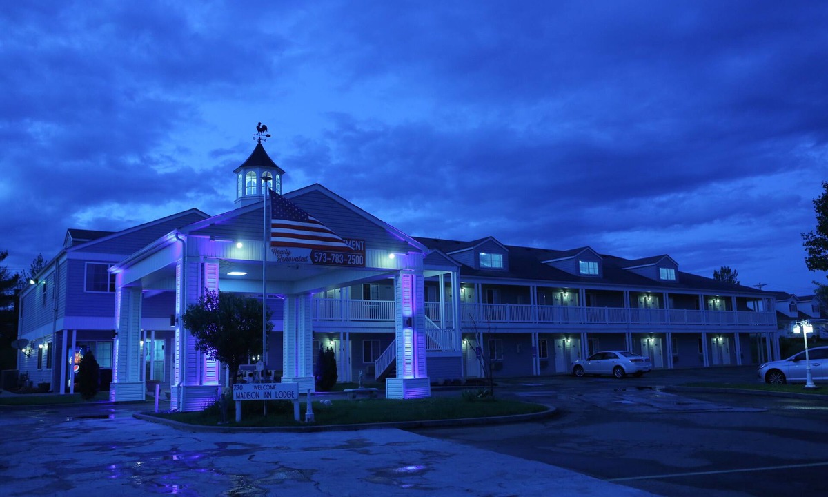 Fredericktown Hotel | Madison Inn Lodge