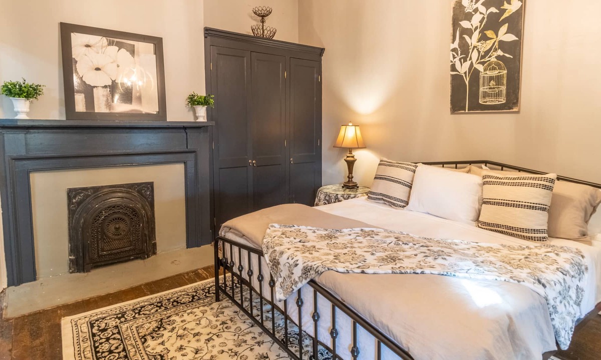 Madison House | Madison Main Row House