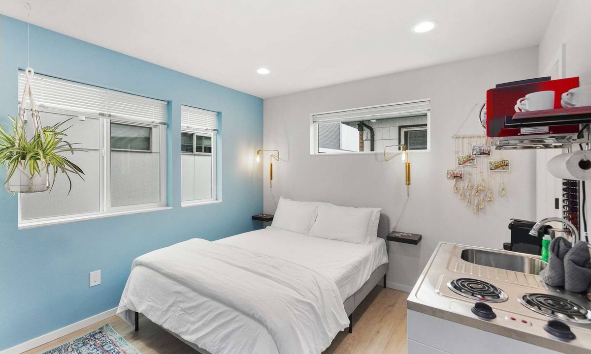 Whittier Heights Apartment | Mae's sweet suite - Micro Studio - 91Walkscore
