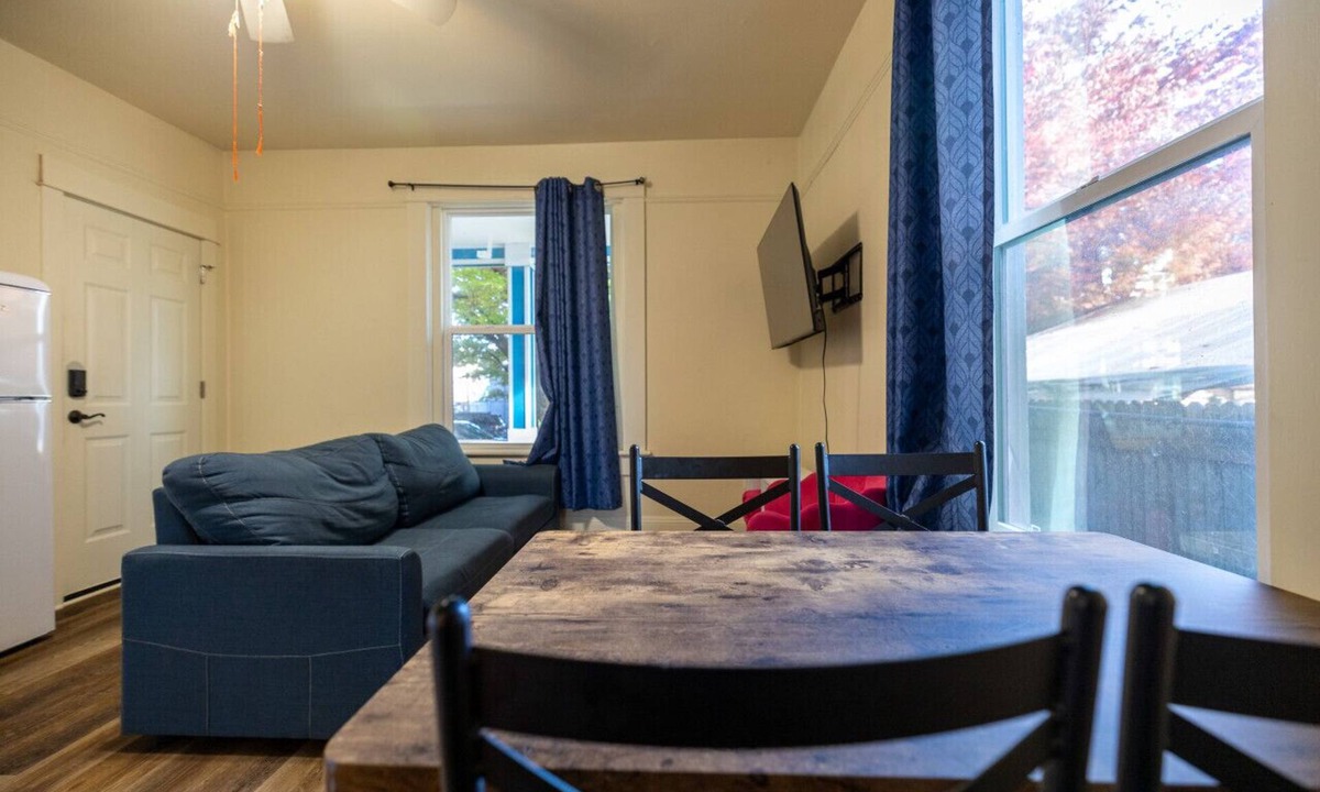 Market District Apartment | Magenta - Rhodee #2: close to UO/Autzen