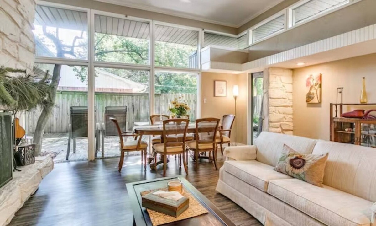 Norman House | Maggie's Place II - Sustainable Short Term Stays