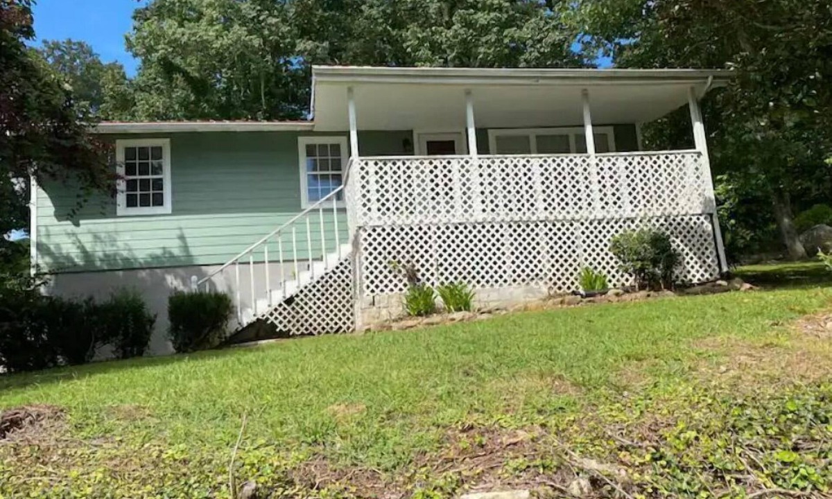 Lookout Mountain House | Maggie's Place