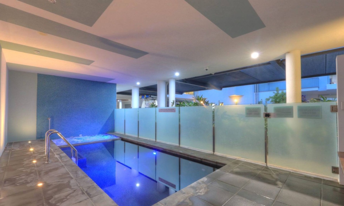 Horseshoe Bay Apartment | Maggies Beachfront Apt. 13