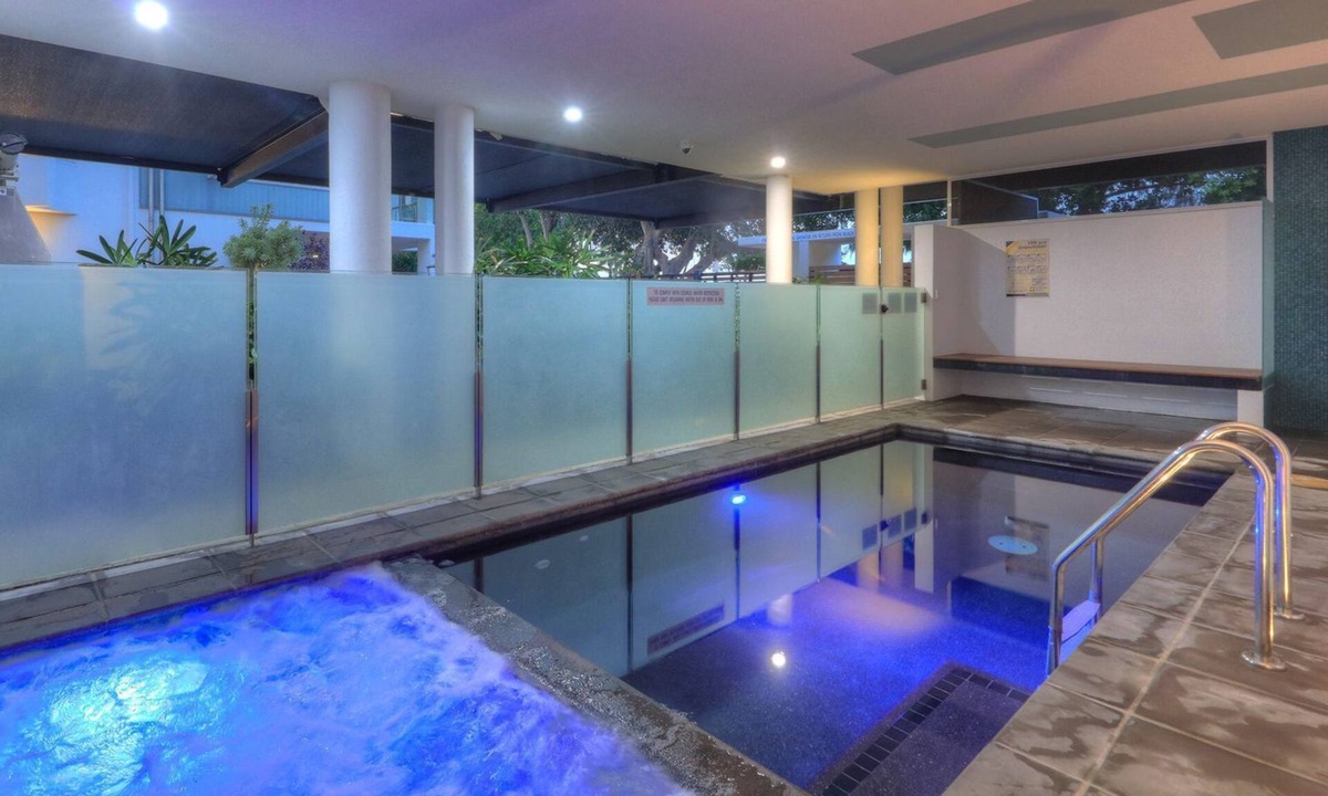 Horseshoe Bay Apartment | Maggies Beachfront Apt. 11