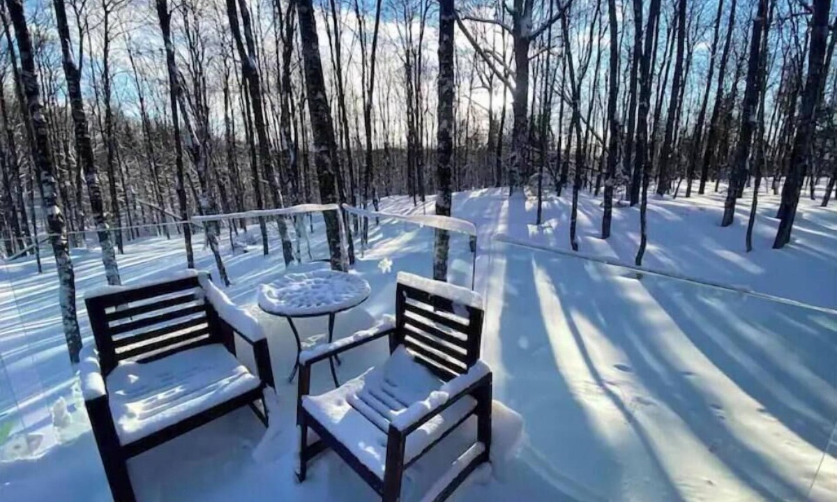 Wentworth Ski Chalet | Magic Mountain Getaway, wet sauna and semi professional music studio