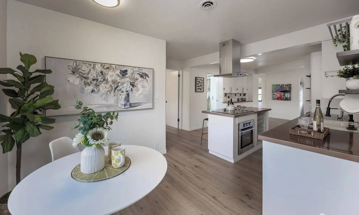 Highline House | Magic Palace