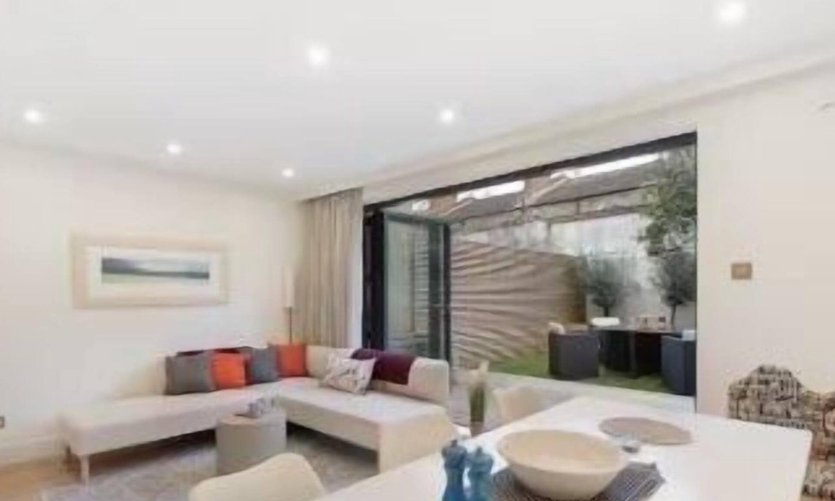 Brixton Hill Apartment | Magical 3BR/2BA-w/Garden-Clapham