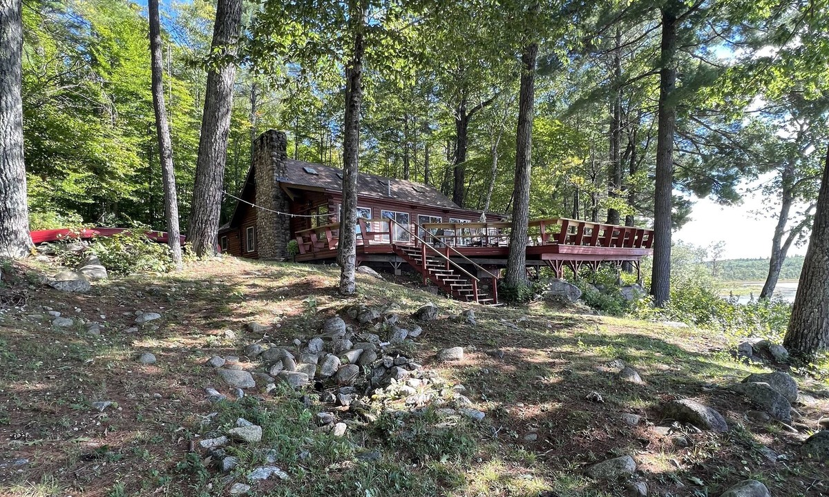 Fryeburg Cottage | Magical Kezar Pond