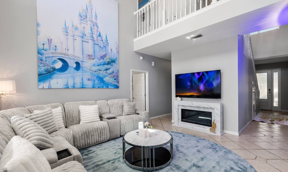 Sunset Lakes House | MagicalFairyTale | Pool, Theater & Themed Rooms 16