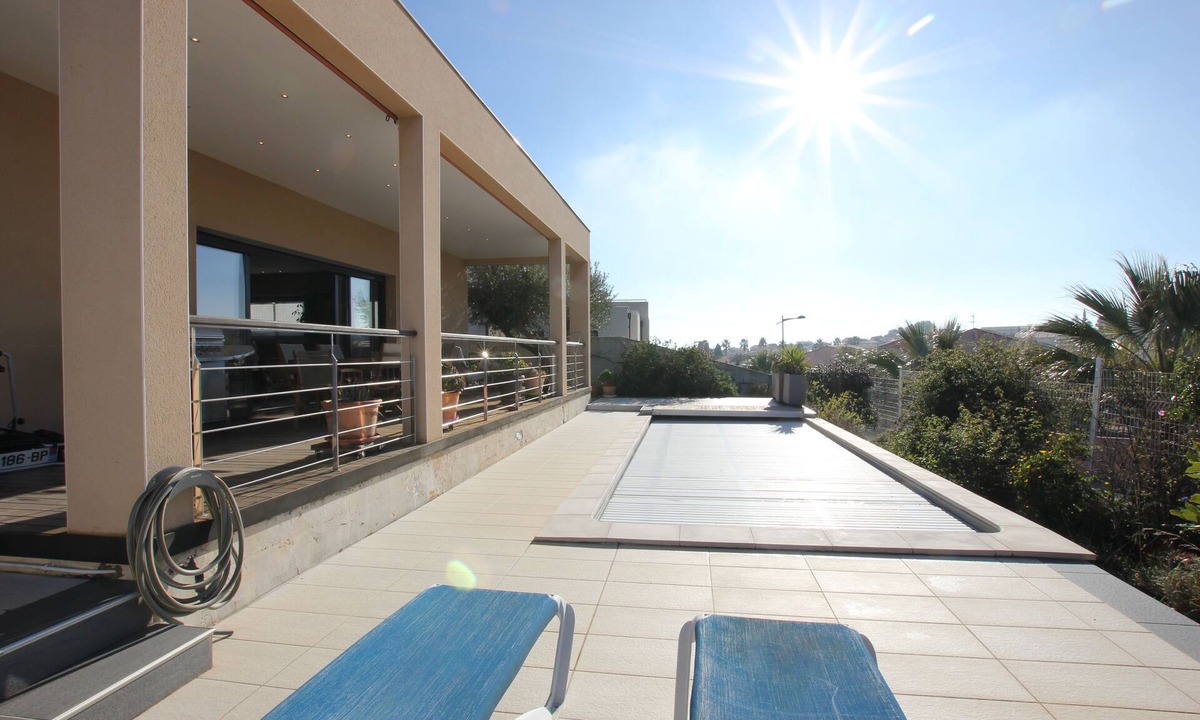 Villeneuve-de-la-Raho Villa | Magnificent villa with pool near Perpignan
