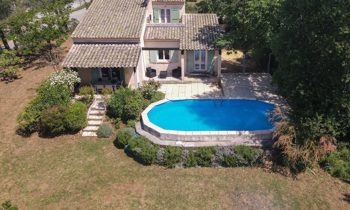 Saint Michel d'Euzet Villa | Magnificent Villa with swimming pool
