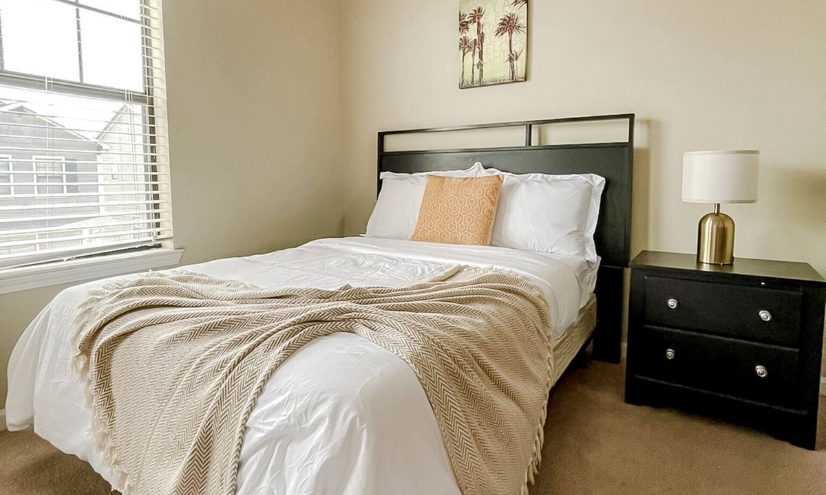 Stillwater Apartment | Magnificent 2BD/2.5BA + Gym - Stillwater