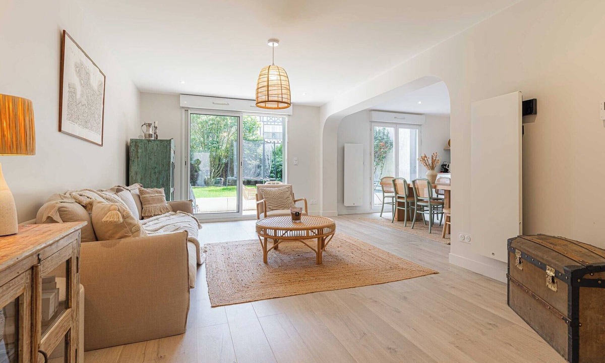 Deauville City Centre Apartment | Magnificent apartment - 2BR- 6P - Garden - Deauville