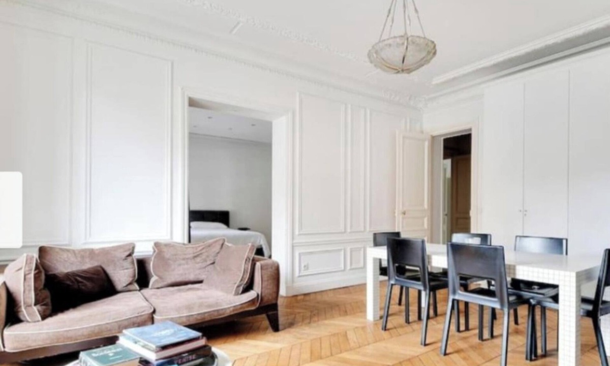 8th Arrondissement Apartment | Magnificent Apartment Champs Ellysee