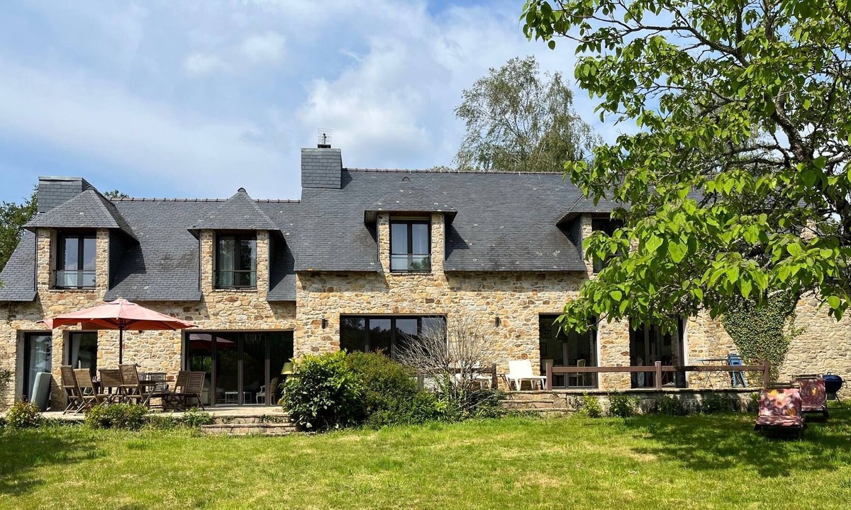 Pluneret House | Magnificent character residence with private pontoon