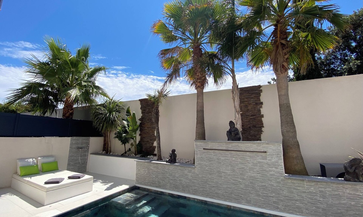 Le Grau-dʼAgde Villa | Magnificent contemporary air-conditioned villa with private pool close to the beach