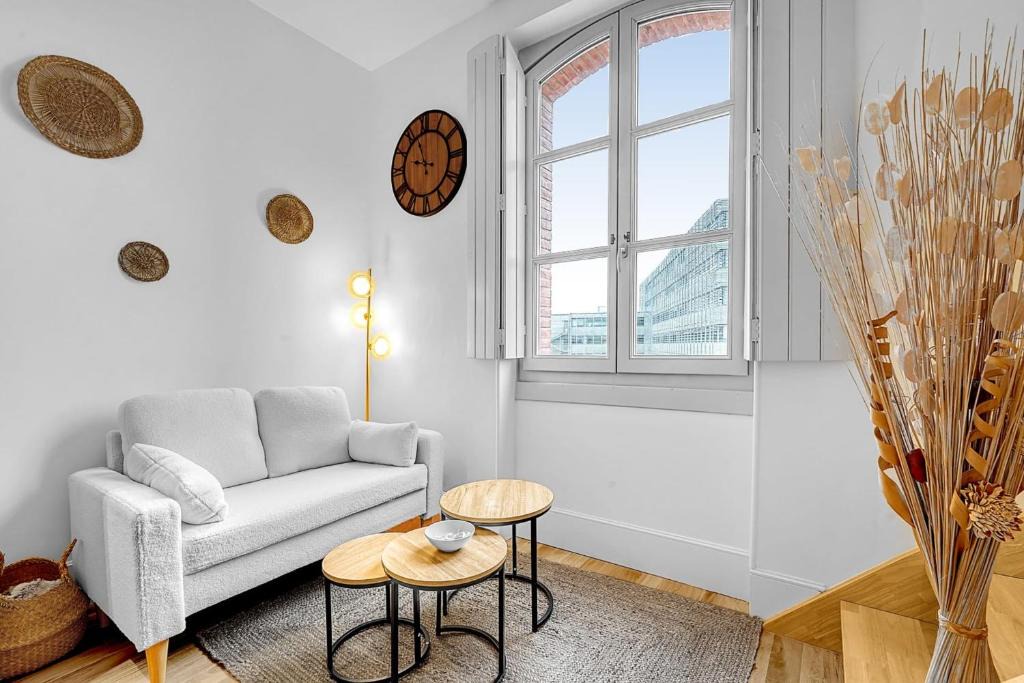 Saint - Michel Apartment | Magnificent duplex very well located