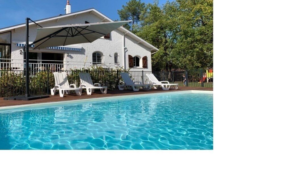 Sanguinet Villa | Magnificent family villa