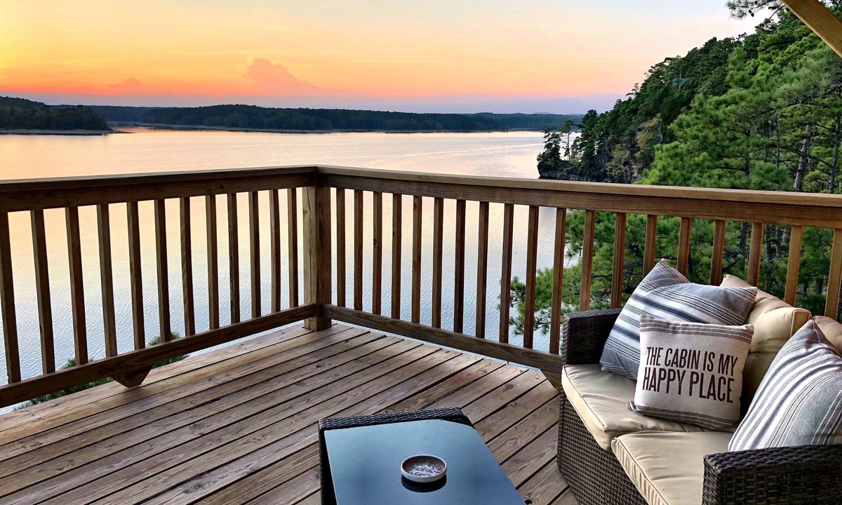 Mount Ida Cottage | Magnificent Four Bedroom, Two 1/2 Bath luxury, log-sided Harbor North cottage with incredible views of Lake Ouachita. by RedAwning