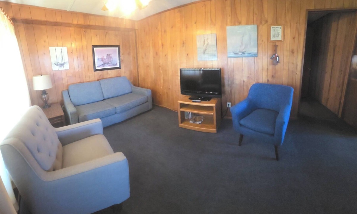 Mountain Home Condo | Magnificent Lake Norfork Condo #15 Located at Teal Point Resort