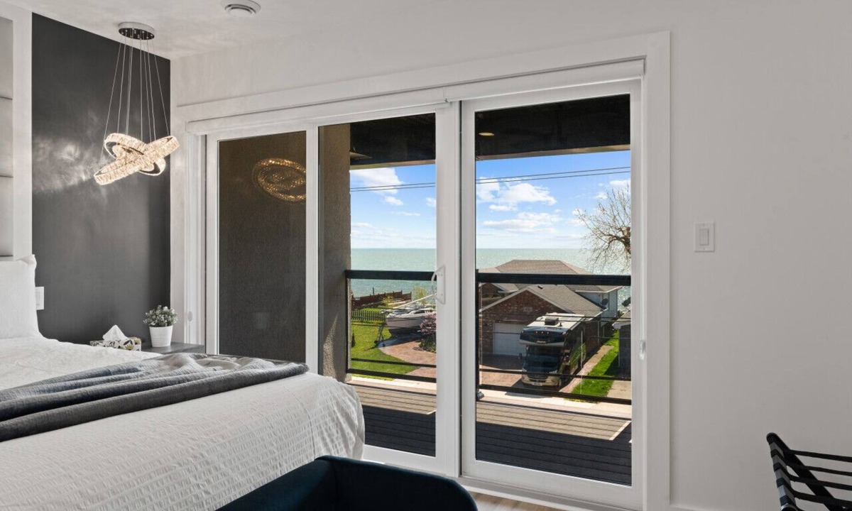 Ruthven House | Magnificent Lakeviews
