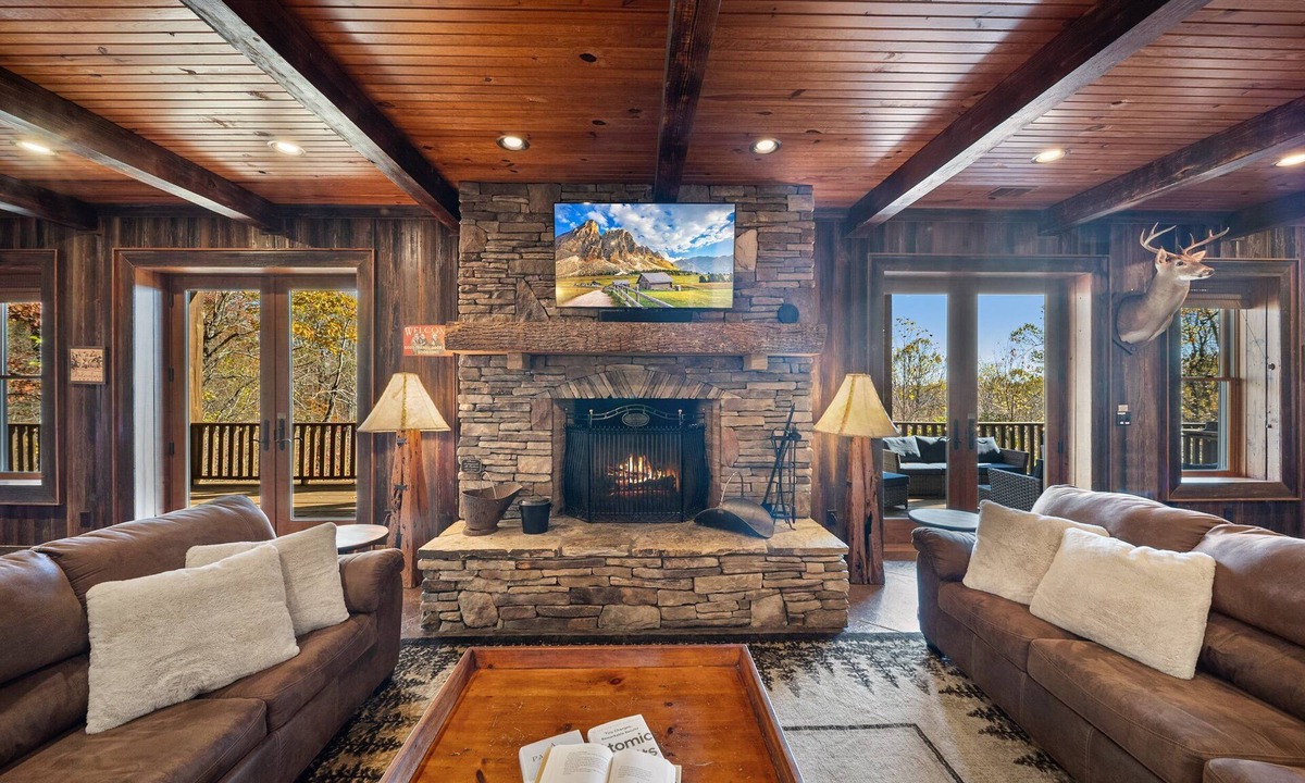 Blowing Rock Cabin | Magnificent Lodge Over 7,300 Square Feet