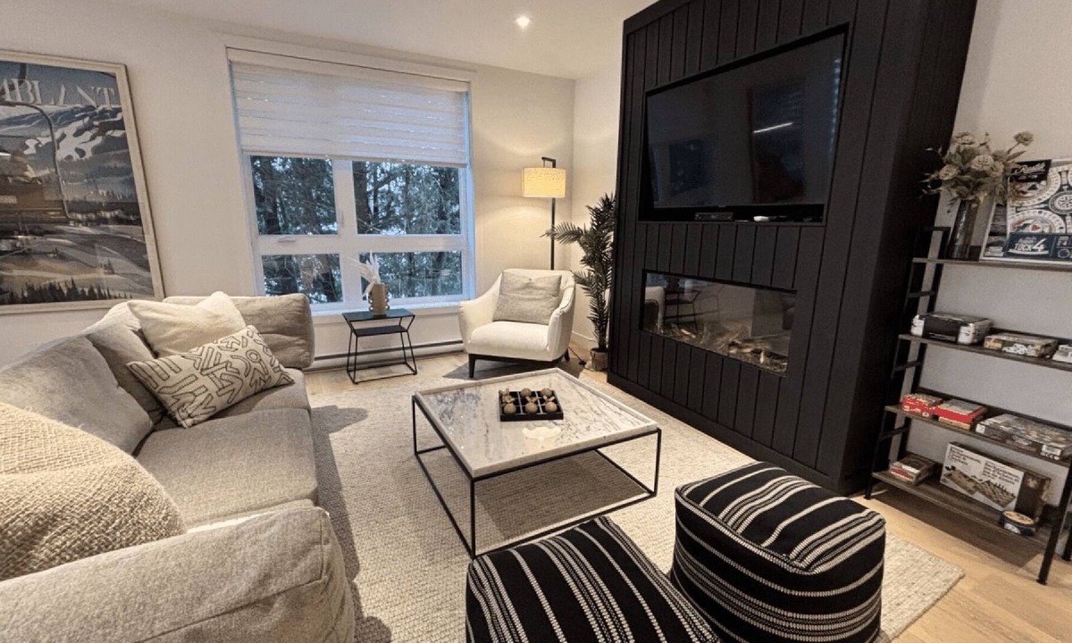 Mont-Tremblant Apartment | Magnificent luxury condo located in Mont-Tremblant. In the heart of the village