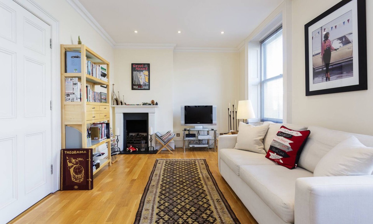 City of Westminster Apartment | Magnificent Marble Arch, by Veeve